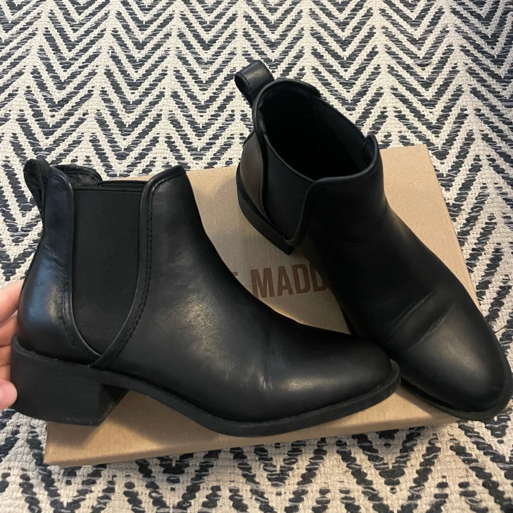 Steve Madden booties